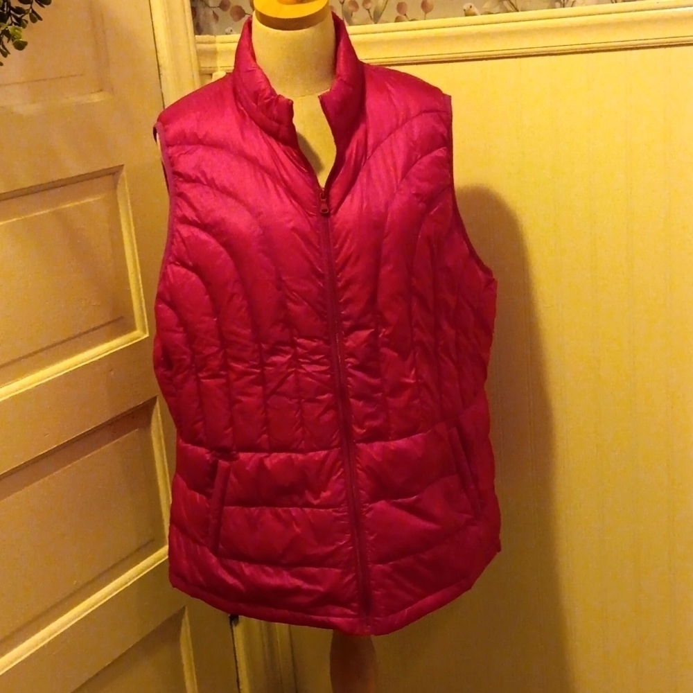 Be inspired pink down packable vest 2x